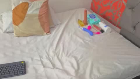 angi_lozano online show from November 2025 11:12:02 AM