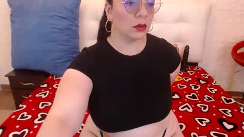 Snapshot of angie_bbw chatting on October 2025 08:49:01 PM Angie online show from October 2025 08:49:01 PM