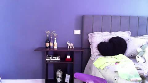 Snapshot of angiebaxter chatting on October 2025 06:06:01 PM Angiebaxt online show from October 2025 06:06:01 PM