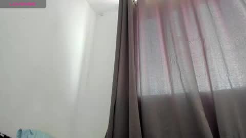 AngiePirs online show from December 2025 03:16:02 PM