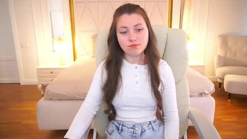 Snapshot of angieshyy chatting on May 2026 07:26:01 AM Anny online show from May 2026 07:26:01 AM