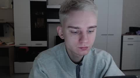 vodka online show from February 2025 04:44:02 AM