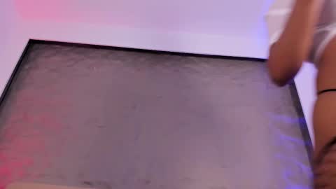 Snapshot of angy_avila chatting on October 2025 11:52:02 AM angy_avila online show from October 2025 11:52:02 AM