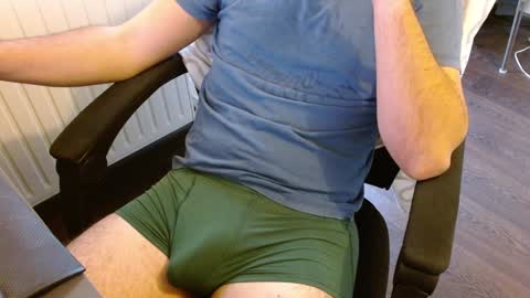 Snapshot of anhotcock chatting on December 2024 03:04:01 PM anhotcock online show from December 2024 03:04:01 PM