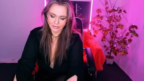 Snapshot of anielafox chatting on November 2025 08:46:02 AM Aniela online show from November 2025 08:46:02 AM