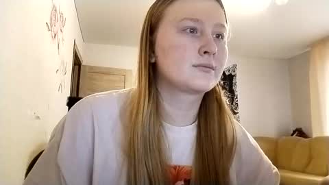 Anika online show from October 2025 01:37:01 PM