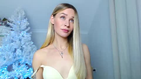 Snapshot of anita_delicious chatting on December 2025 10:38:01 PM anita_delicious online show from December 2025 10:38:01 PM