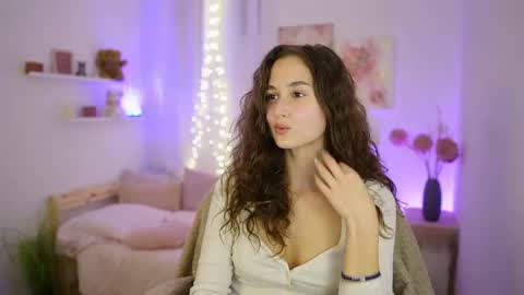 Anita Grey online show from September 2025 06:44:02 PM