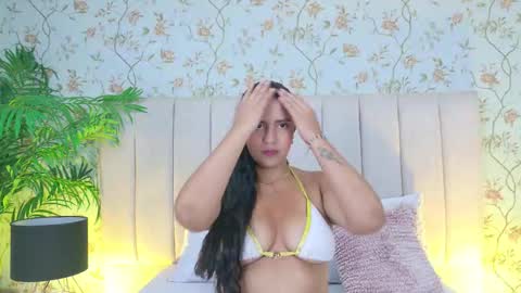 Dania Lpez online show from March 2026 12:00:02 PM