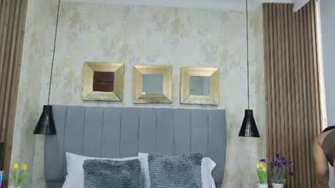 Dania Lpez online show from July 2026 12:08:01 PM