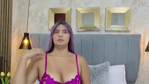 Dania Lpez online show from July 2026 12:11:01 PM