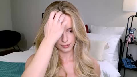 Anita online show from September 2025 01:05:02 PM