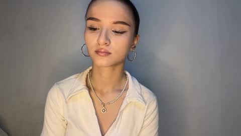 anitatynes online show from May 2026 02:35:02 PM