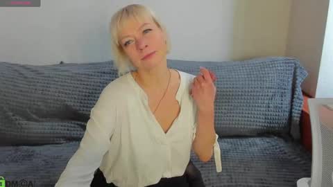 Snapshot of ann_annise chatting on May 2026 01:02:02 AM ann_annise online show from May 2026 01:02:02 AM