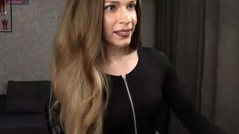 Snapshot of anna_inheart chatting on May 2026 07:11:02 PM Anna online show from May 2026 07:11:02 PM