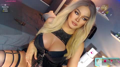 Miss Anna online show from March 2026 11:27:02 PM