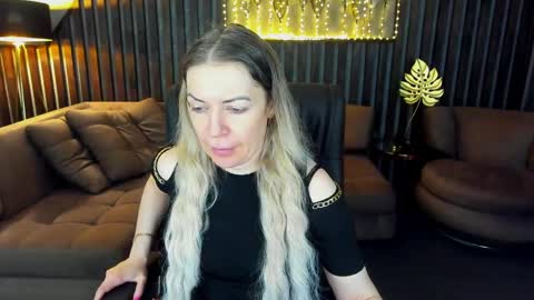 anna_snow9 online show from May 2026 05:27:02 AM