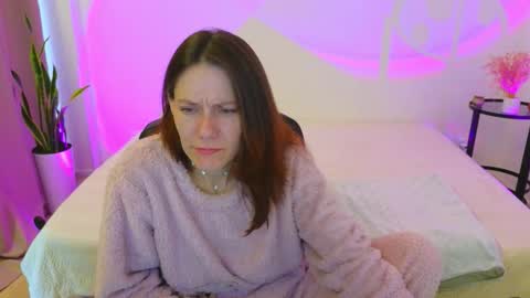 annaabels online show from October 2025 06:01:02 AM