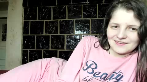 annaahcharm online show from December 2024 07:00:01 PM