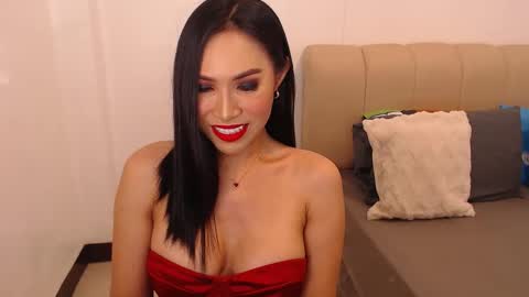 annabanana090690 online show from October 2025 11:54:01 AM