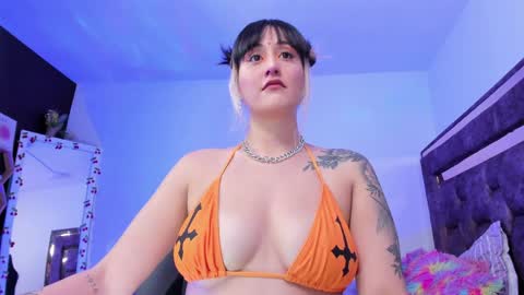 Snapshot of annabellegron chatting on April 2026 03:08:02 AM Anna online show from April 2026 03:08:02 AM