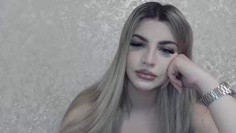 annabeth01 online show from November 2025 04:07:01 PM