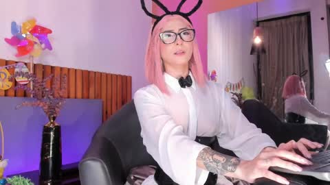 Anna Denver online show from April 2026 12:30:02 AM