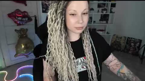 Snapshot of annanebula chatting on June 2026 06:33:01 PM Anna online show from June 2026 06:33:01 PM