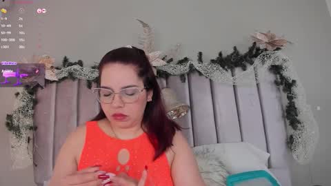 Snapshot of annanoval_10 chatting on November 2025 12:26:01 PM AnnaNoval 10 online show from November 2025 12:26:01 PM