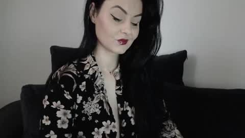 Anna online show from November 2025 09:53:01 AM