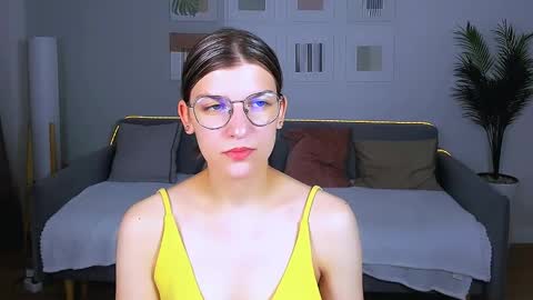 Snapshot of annathorne chatting on June 2026 03:31:01 AM Im Anna online show from June 2026 03:31:01 AM