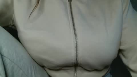 Bella online show from April 2026 04:08:01 PM