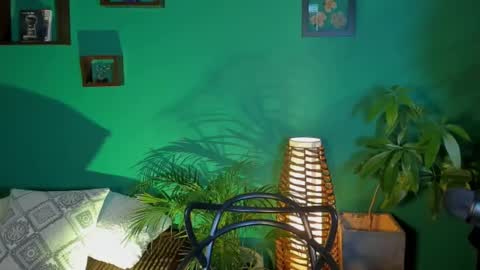 Snapshot of anne_babb chatting on September 2025 03:11:01 AM ANG online show from September 2025 03:11:01 AM