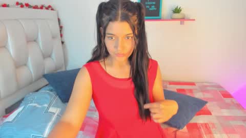 annelis_om online show from November 2025 11:13:01 PM