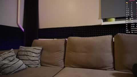 Anne online show from February 2026 07:39:02 PM