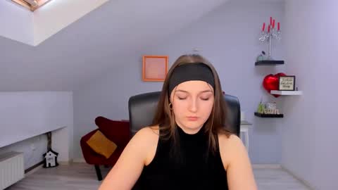 annewilsonn online show from March 2026 12:54:01 PM