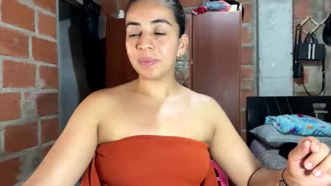anngela online show from October 2025 05:16:02 AM