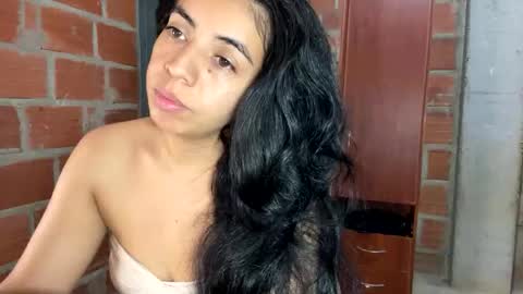 anngela online show from October 2025 10:43:02 PM