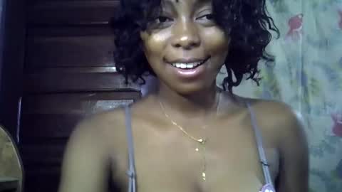 Snapshot of annie20002 chatting on April 2026 05:35:02 AM Annie online show from April 2026 05:35:02 AM