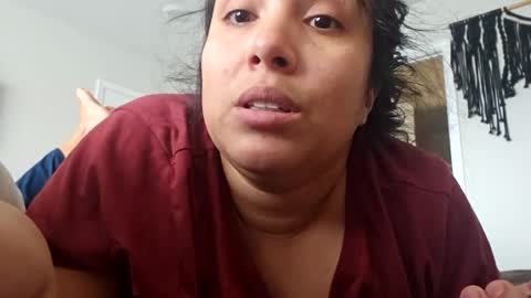 Annie23mal online show from November 2025 05:39:01 PM