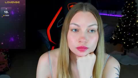 Snapshot of annie69kiss chatting on January 2026 01:53:02 AM Annie online show from January 2026 01:53:02 AM