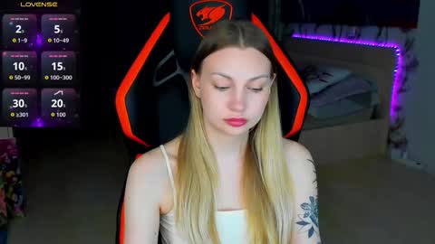 Annie online show from March 2026 09:54:02 PM