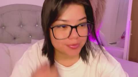 Snapshot of annie_20_ chatting on April 2026 11:23:02 AM annie_20_ online show from April 2026 11:23:02 AM