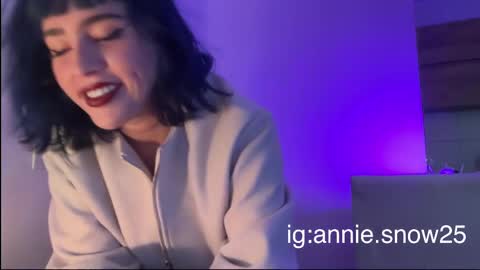 JEANNE no olvides seguirme dont forget follow me  uu online show from March 2025 10:10:01 PM