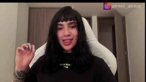 JEANNE no olvides seguirme dont forget follow me  uu online show from January 2026 10:11:02 PM