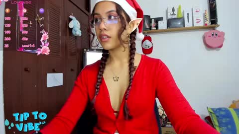 Snapshot of anniecottan chatting on December 2024 06:47:01 AM Annie cottan  online show from December 2024 06:47:01 AM