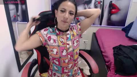 Snapshot of anniee_x chatting on March 2025 12:39:02 PM Anniee online show from March 2025 12:39:02 PM