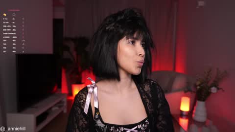 anniehillofficial_ online show from January 2025 07:47:02 PM