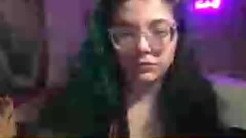 Snapshot of anniemarie445 chatting on July 2026 03:11:01 AM Darlingskiesxo online show from July 2026 03:11:01 AM