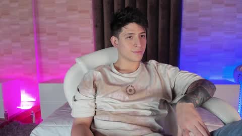 Annie  Alex online show from January 2025 02:35:02 PM